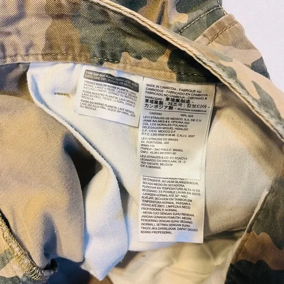 Levis Mens Camo Cargo Shorts Green Brown Woodland Camouflage Multi Pocket Sz. 40 - Picture 4 of 7